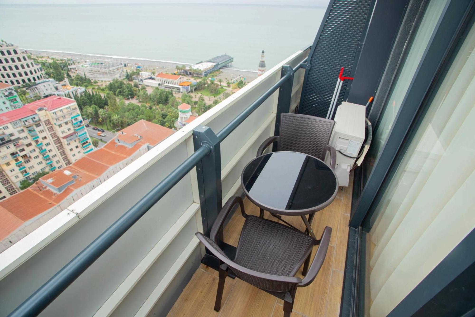 Orbi City D Block Batumi Esterno foto