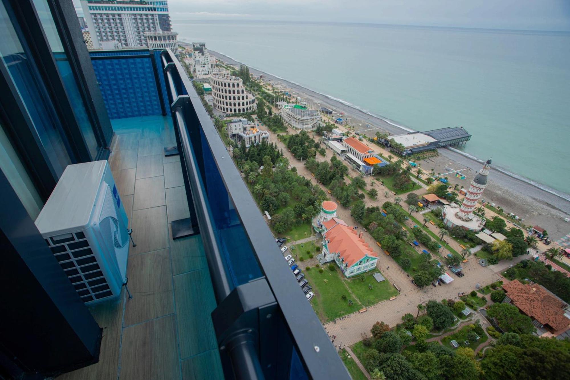 Orbi City D Block Batumi Esterno foto